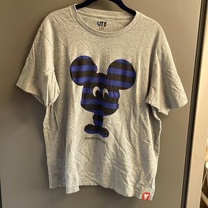 Uniqlo x Disney Collection Mickey Project 100 Black Mickey Mouse Gray TShirt-L